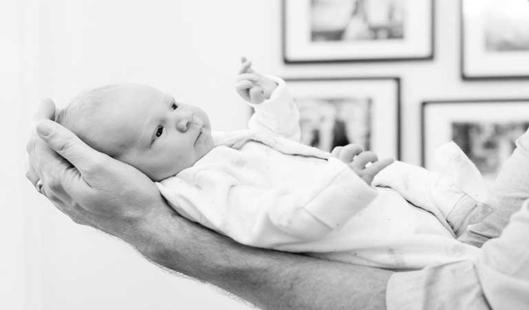عکاسی کودک در ۶ ماهگی - عکاسی از نوزادان با ریفلاکس