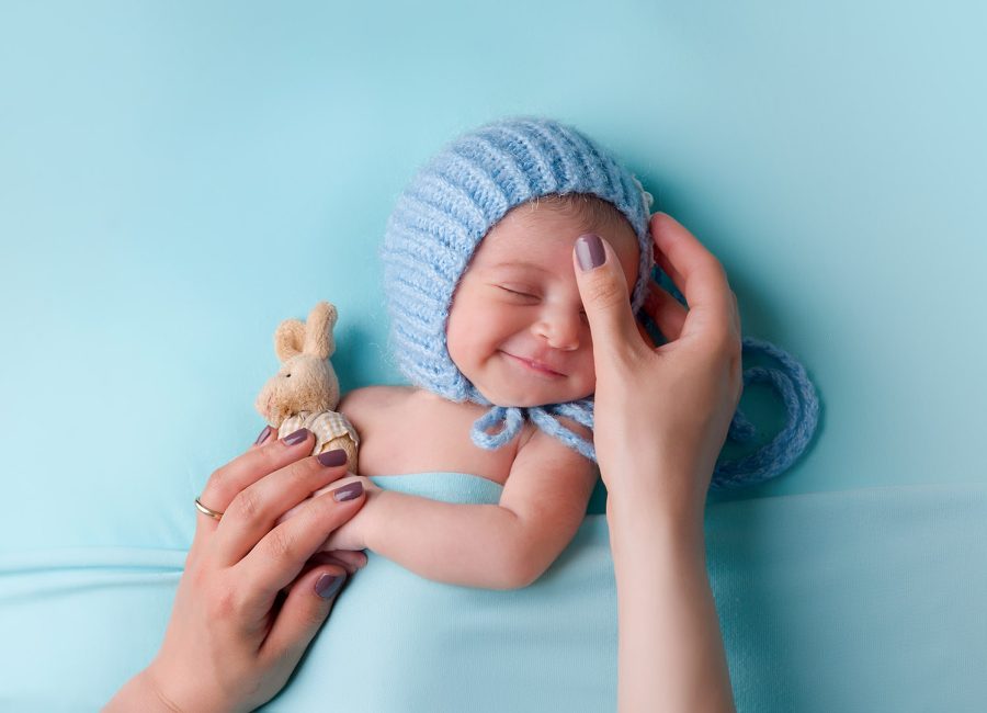 عکاسان حرفه‌ای، آموزش دیده و با تجربه آتلیه نوزادی
