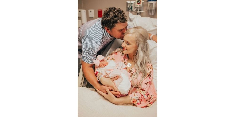 مدل خانوادگی عکس تولد نوزاد در بیمارستان
