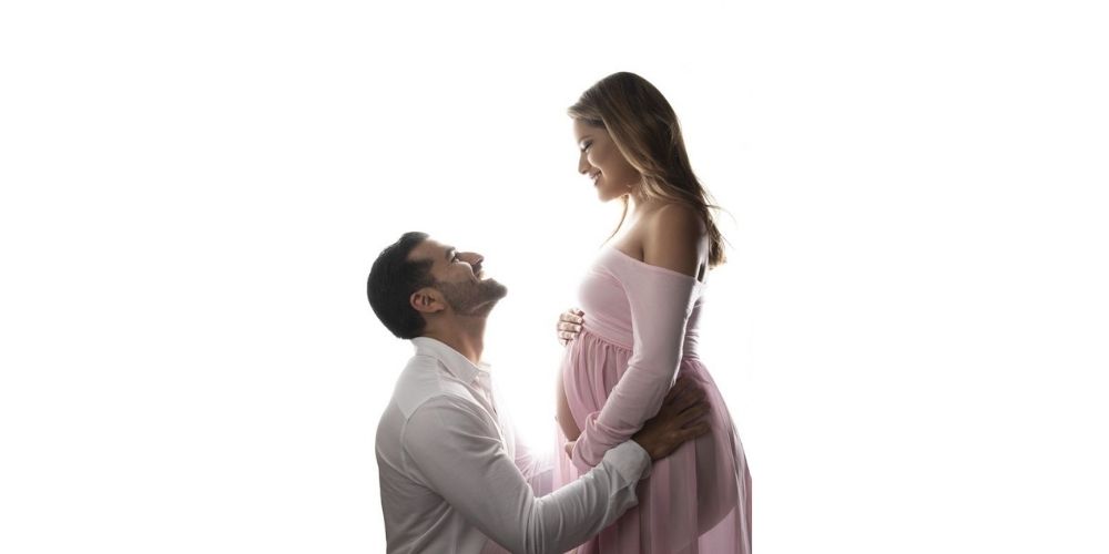 ژست عکس بارداری با همسر