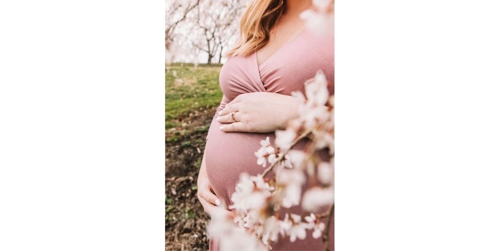 عکاسی بارداری فانتزی در بهار