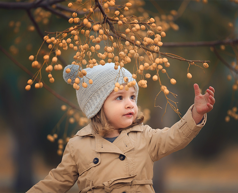 عکاسی کودک در فضای باز و باغ